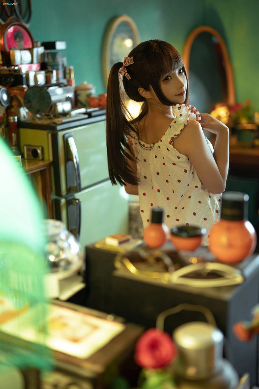 《Chunmomo – Strawberry Shirt(217MB)(118photos)》图集预览