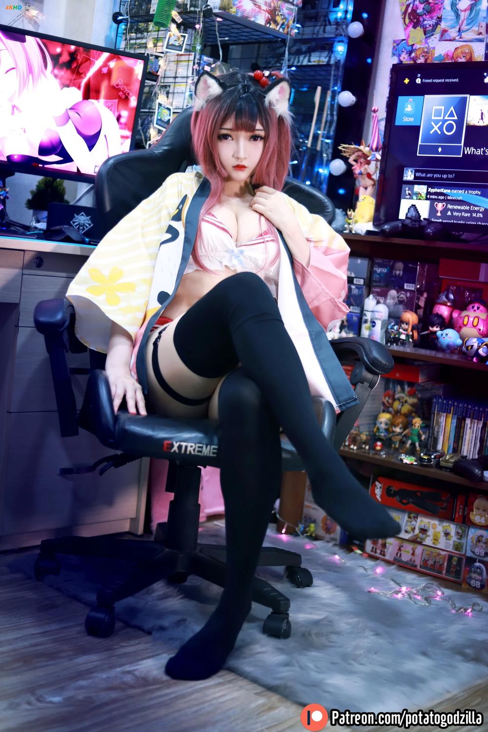 《Potato Godzilla – Weeb Girl(132MB)(75photos)》图集预览