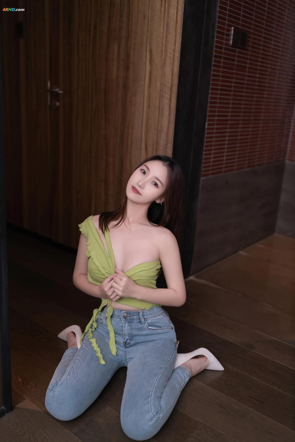 《杏子 – 牛仔裤[897MB-120photos]》图集预览