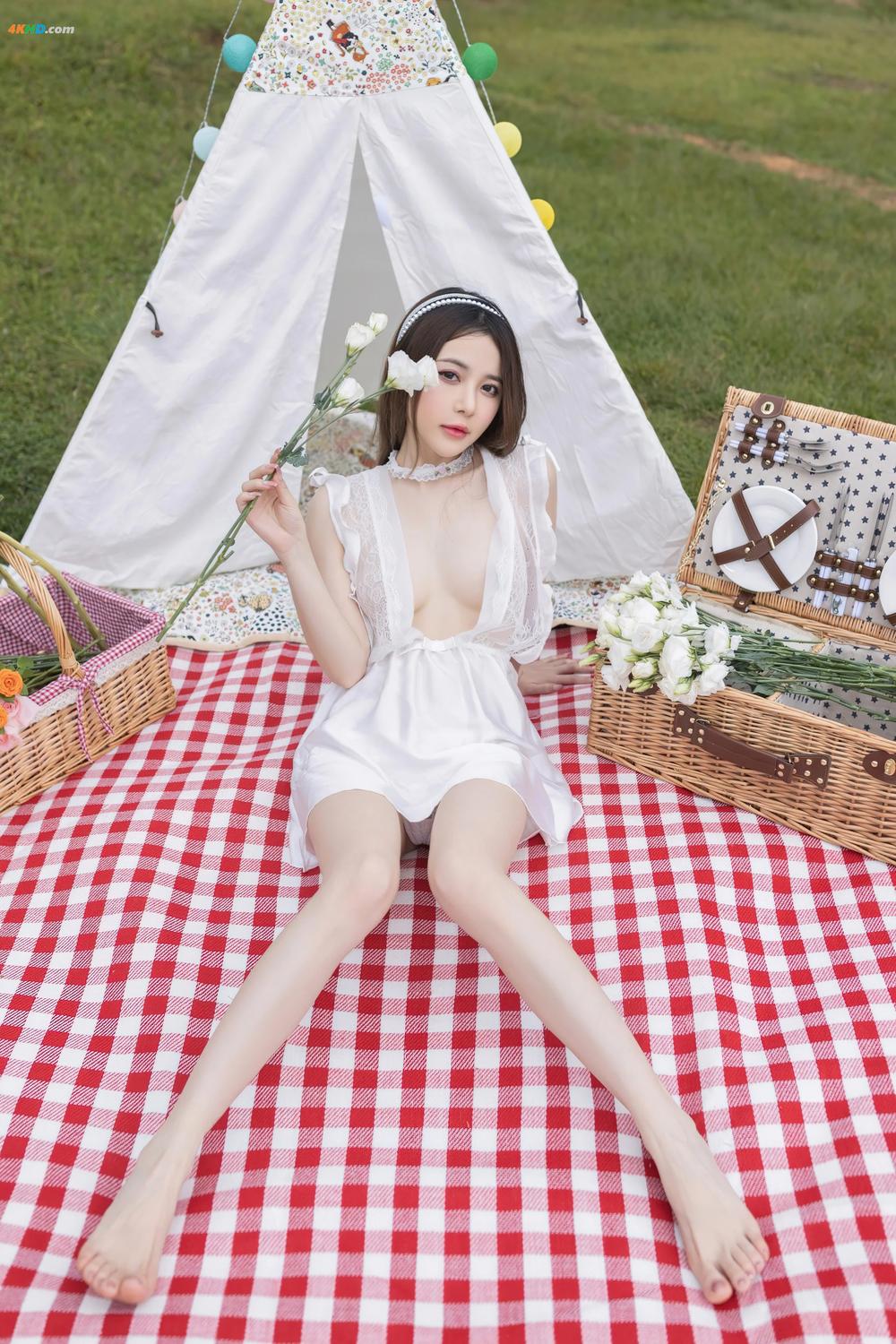 《鱼子酱Fish《长湖畔野餐+番外》[723MB-116photos]》图集预览