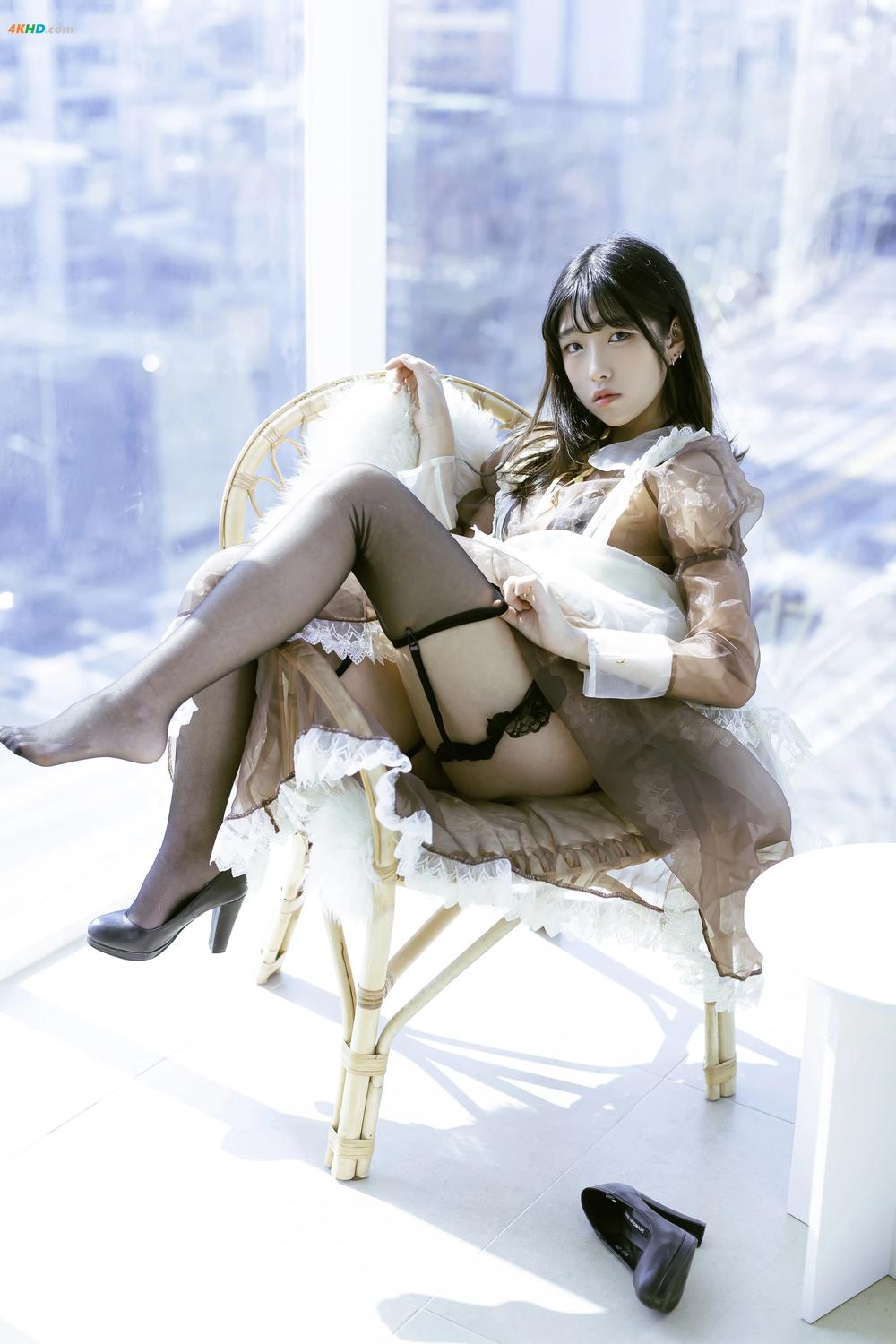 《SonSon (손손) – Maid’s Gift[95MB-20photos]》图集预览