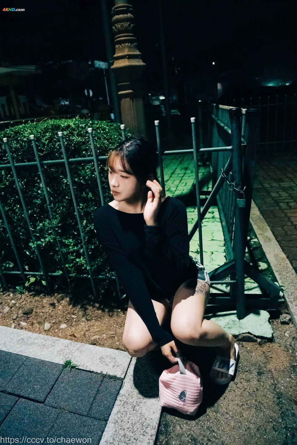 《[Loozy] SonSon (손손) – Public Toilet – part 01[923MB-59photos]》图集预览