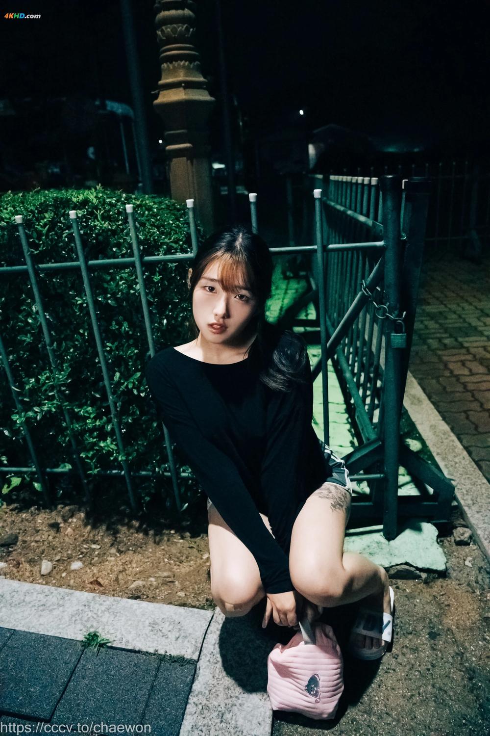 《[Loozy] SonSon (손손) – Public Toilet – part 01[923MB-59photos]》图集预览