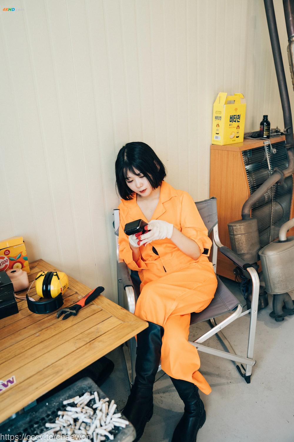 《[Loozy] Zia (지아) – Garage Girl – part 01[980MB-64photos]》图集预览