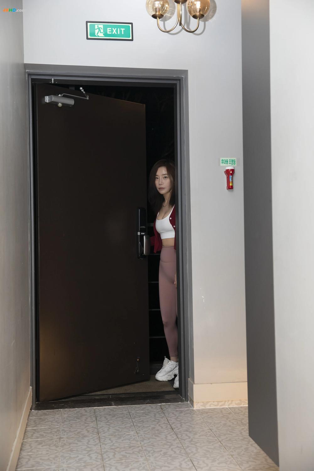 《[BUNNY] Lee Ha Kim – A helper serise S.1 – part 01[710MB-56photos]》图集预览