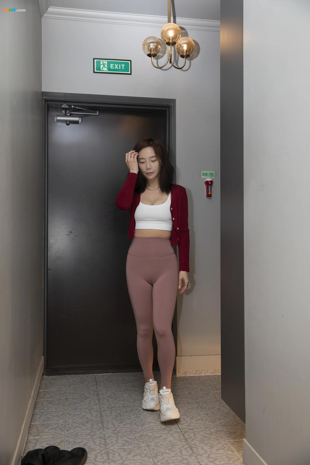 《[BUNNY] Lee Ha Kim – A helper serise S.1 – part 01[710MB-56photos]》图集预览