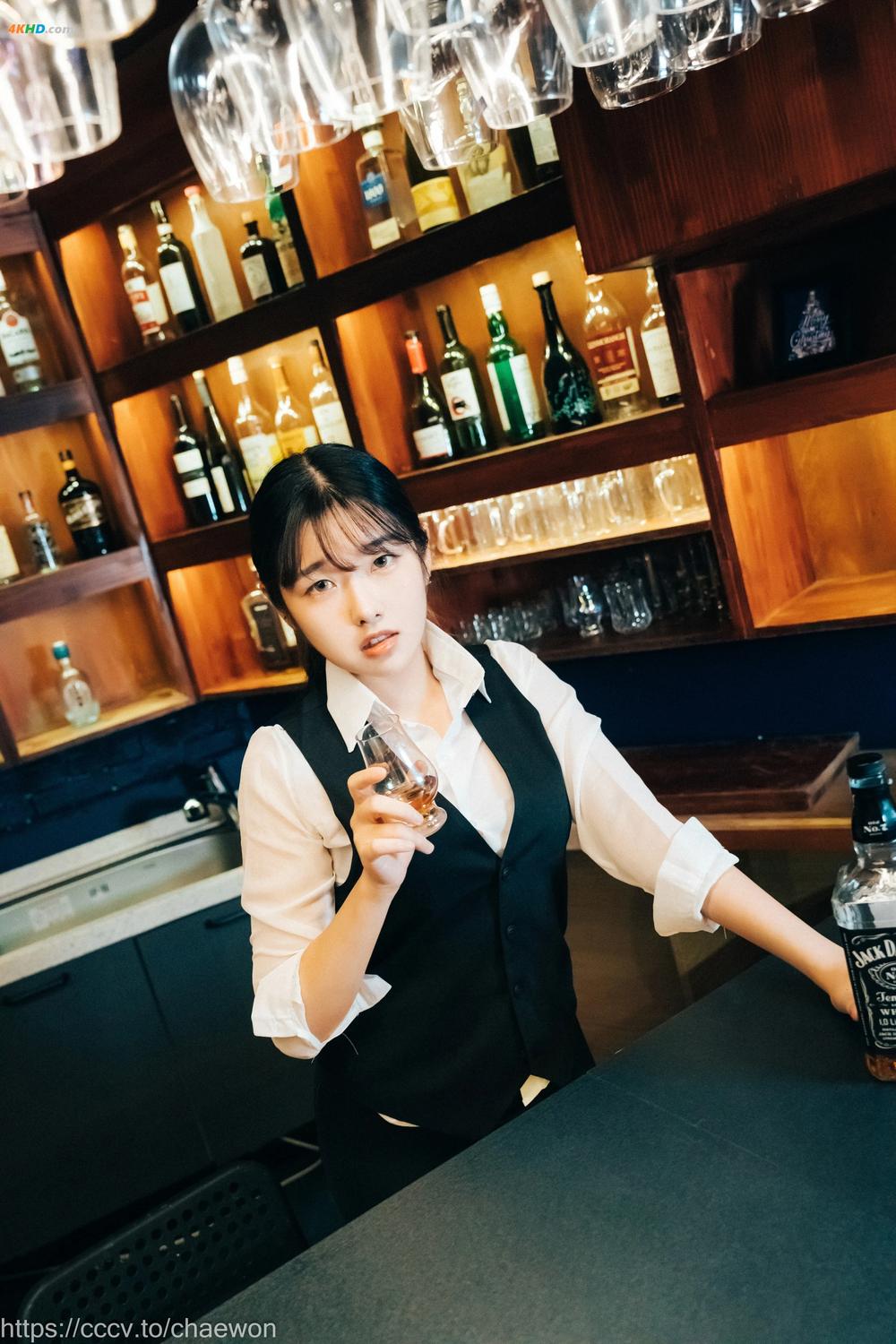 《[Loozy] SonSon (손손) – S Bar – part 01[785MB-50photos]》图集预览