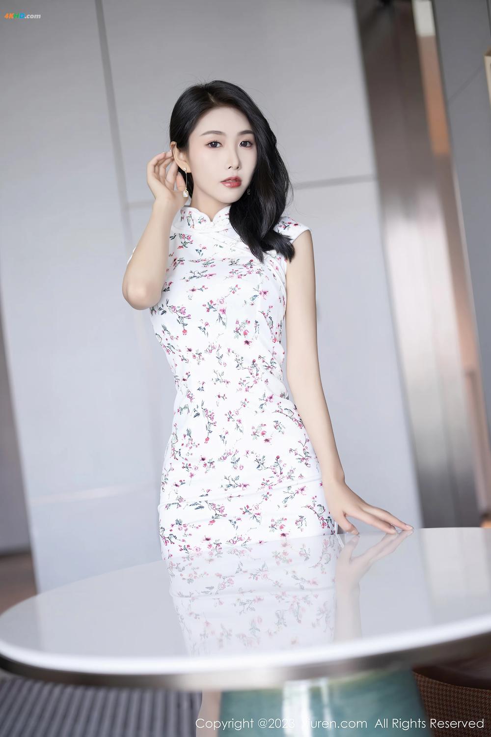 《[Xiuren秀人网]2023.08.24 NO.7279 苏苏阿[366MB-88photos]》图集预览