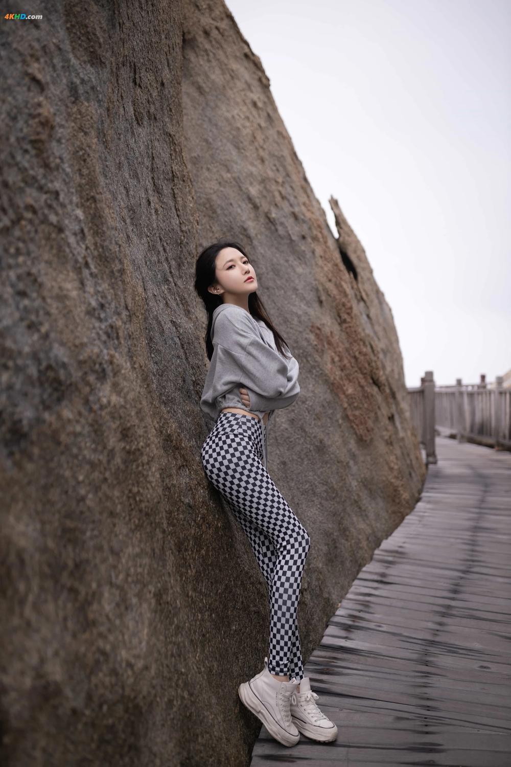 《鱼子酱Fish – 内部私购 魔力安全带[225MB-138photos]》图集预览