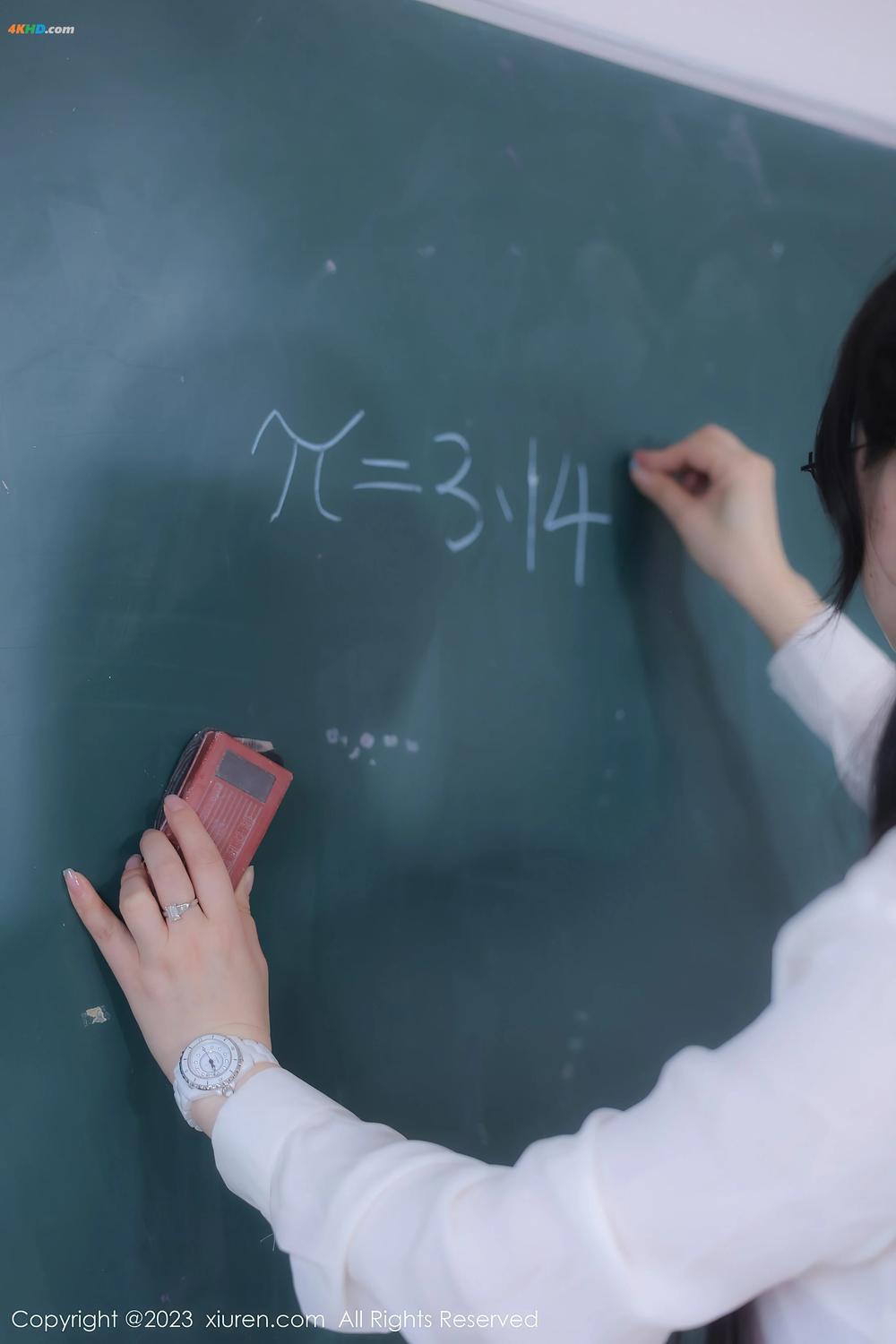 《[Xiuren秀人网]2023.06.27 NO.6980 诗诗kiki[434MB-94photos]》图集预览