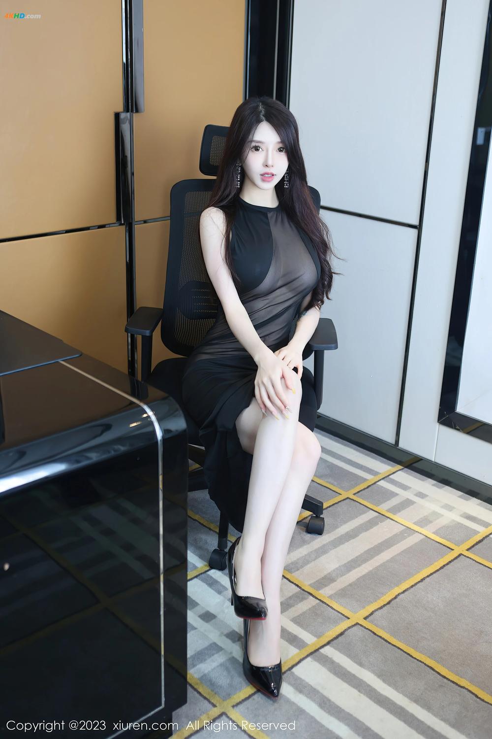 《[Xiuren秀人网]2023.06.19 NO.6937 玉兔miki[445MB-82photos]》图集预览