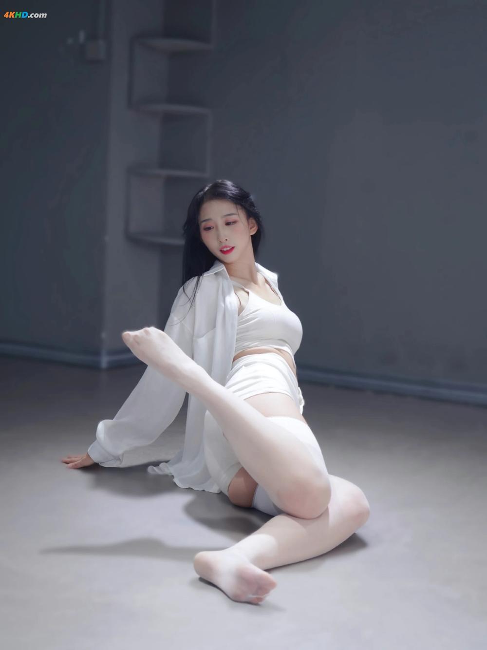《兔牙Sinar酱 – 舰长福利视图合集[703MB-120photos]》图集预览