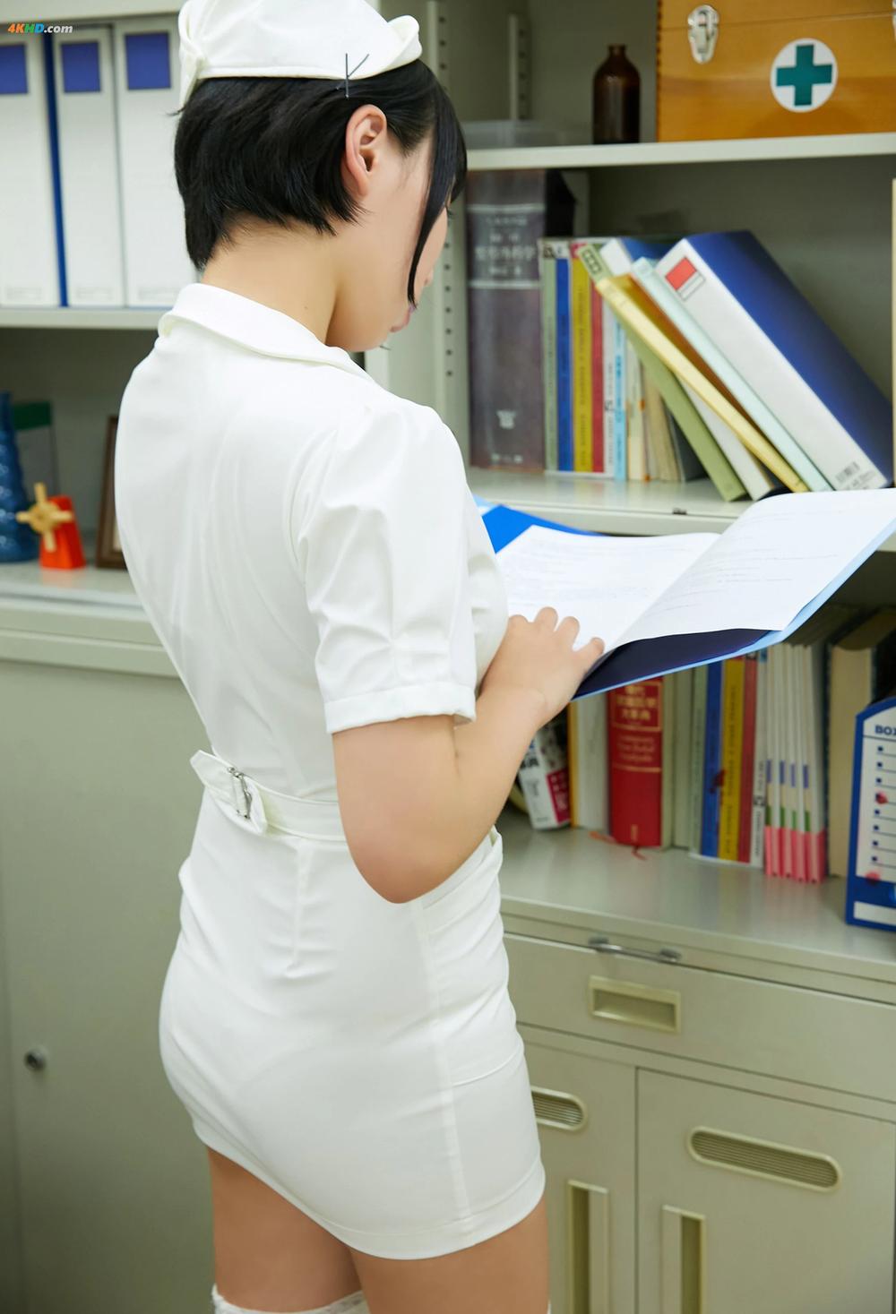 《Kaoru Yasui 安位薫 – Yasui is in charge today 本日担当の安位です｡[22MB-49photos]》图集预览