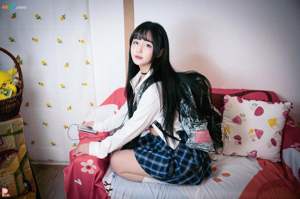 《PINK RIBBON – Jina (한지나) – part 01 지나의 교복 생활 Dark ver[194MB-18photos]》图集预览
