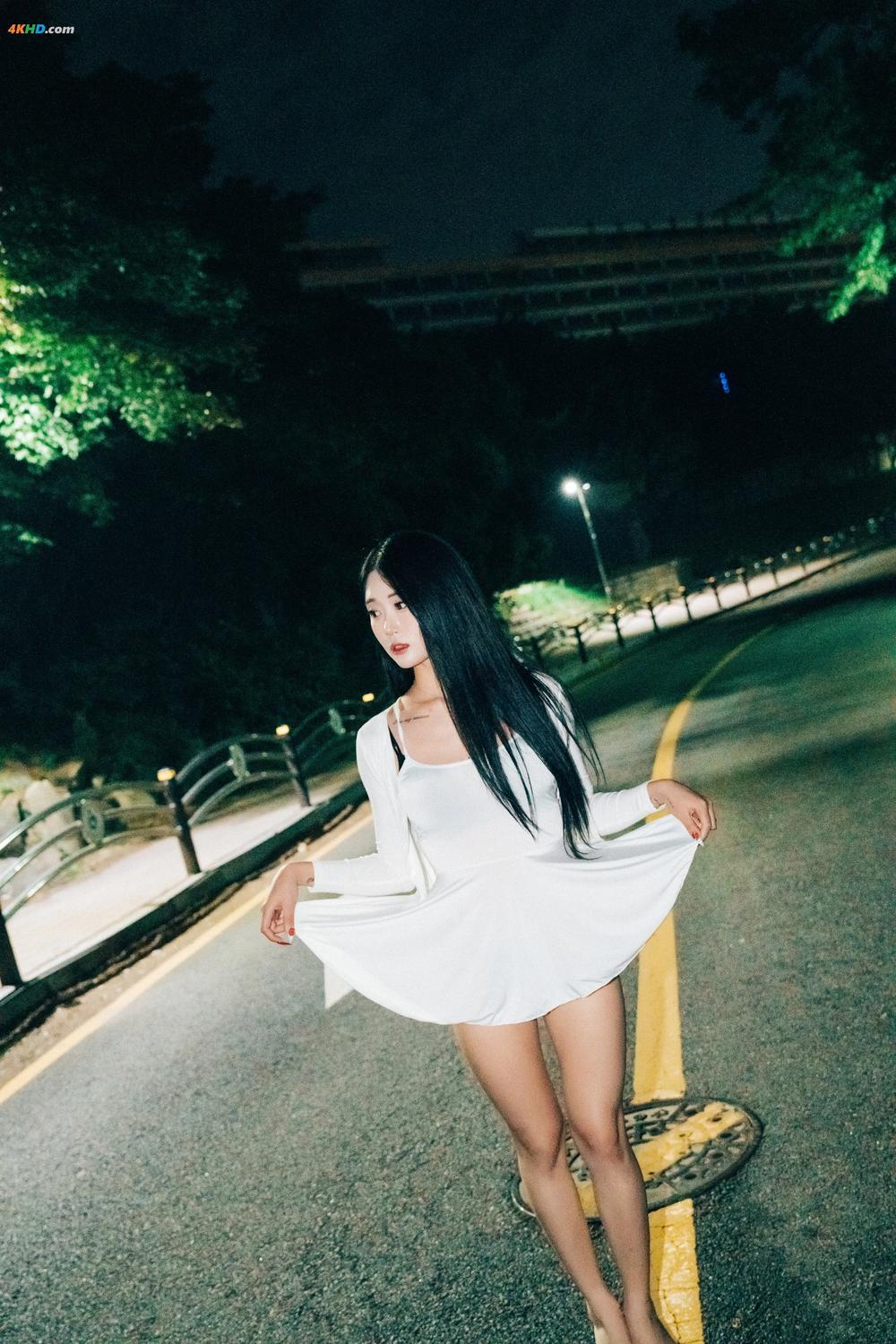 《[Loozy] Bomi (보미) – Night Roads – part 01[881MB-40photos]》图集预览
