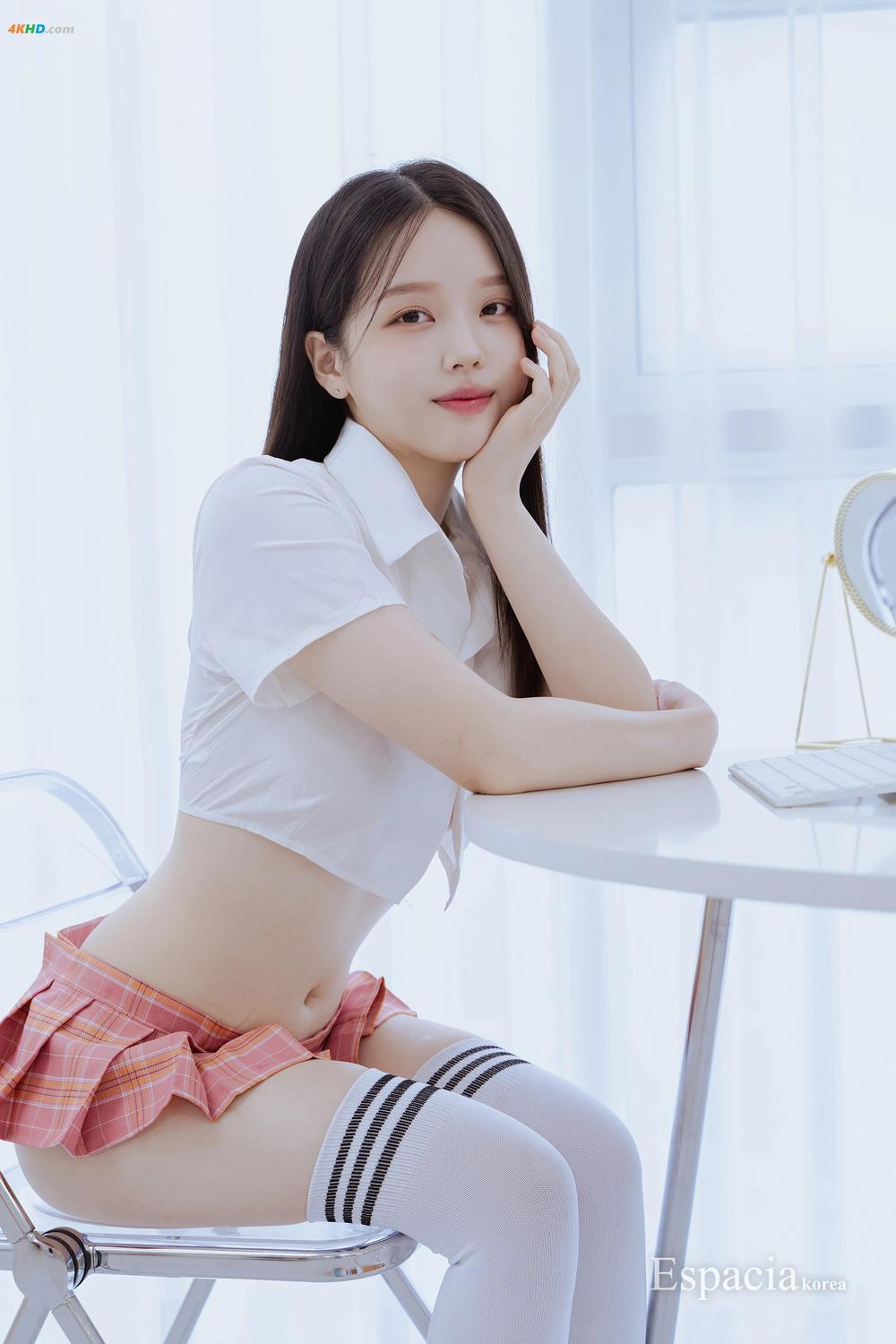 《[Espacia Korea] EHC #086 – part 01 SOMI (소미)[66MB-20photos]》图集预览