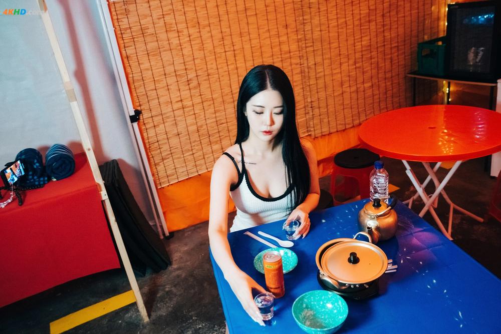 《[Loozy] Bomi (보미) – Street Stall – part 01[955MB-56photos]》图集预览