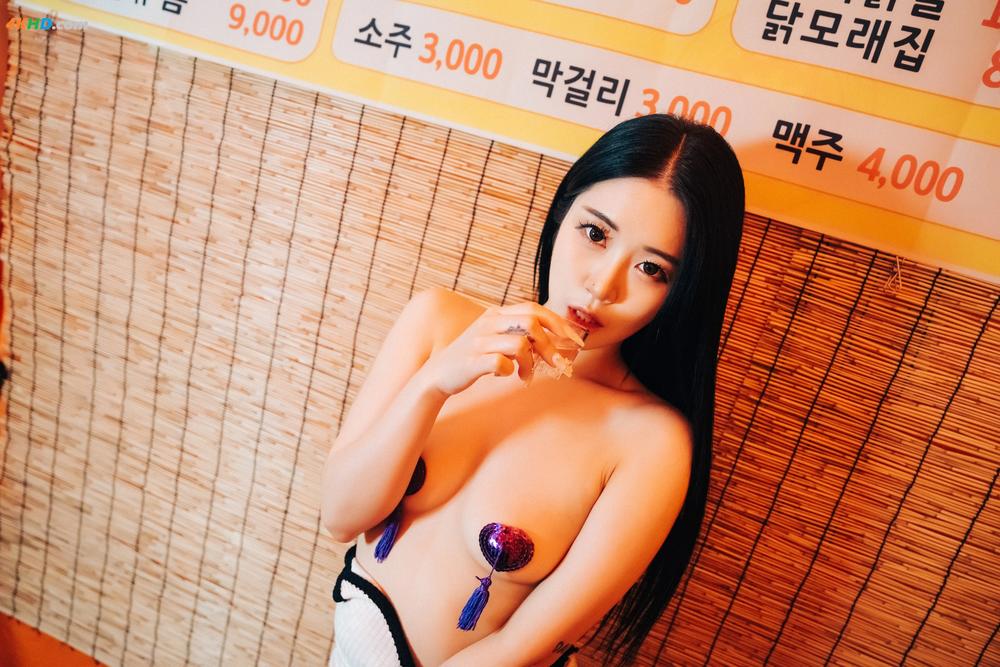 《[Loozy] Bomi (보미) – Street Stall – part 02[1120MB-56photos]》图集预览