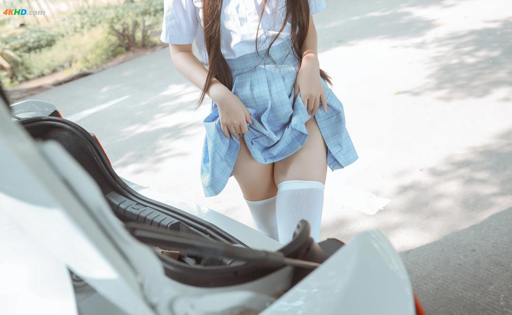 《不呆猫 – 白丝过膝袜[236MB-21photos]》图集预览