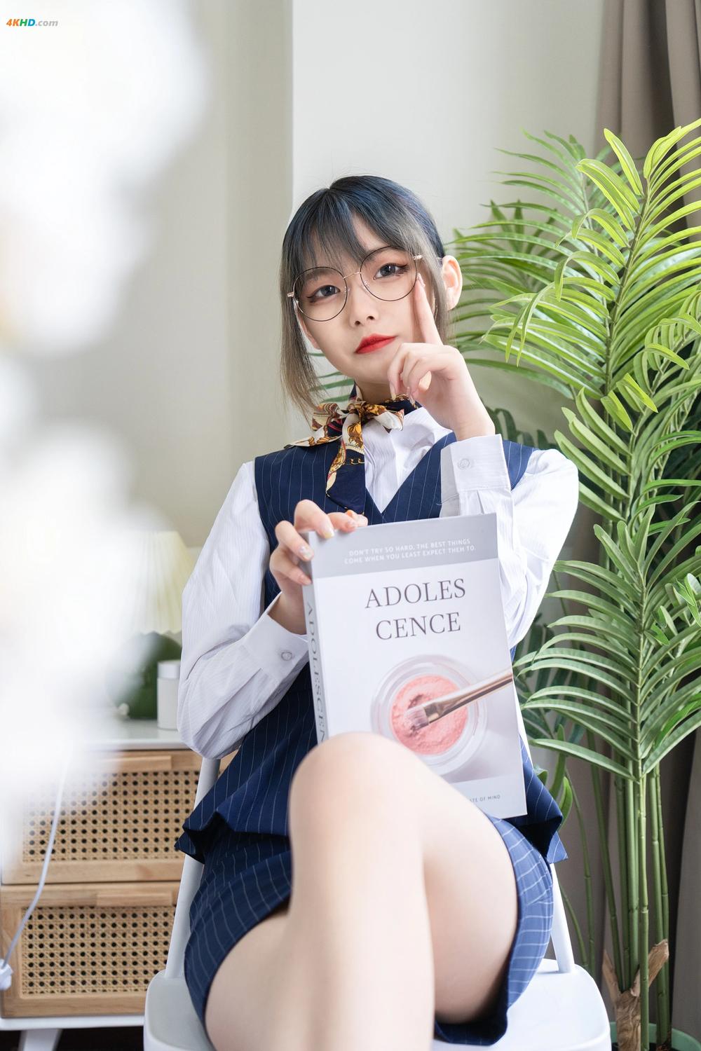 《梨瑾瑾 NO.002 – 乘务员[173MB-20photos]》图集预览