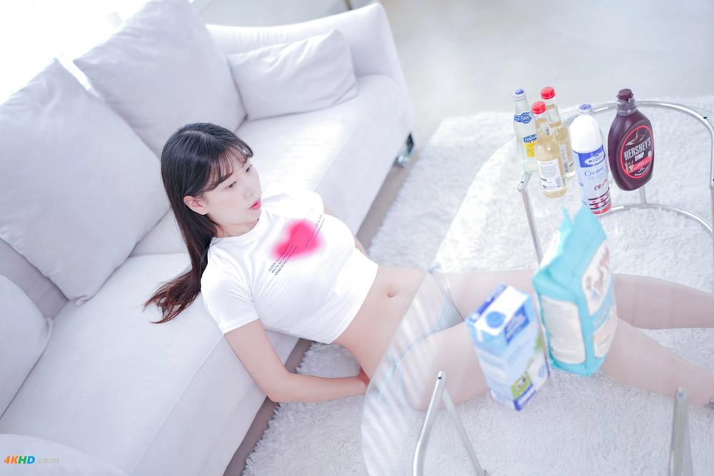 《[Lilynah] LW061 Shaany (샤니) – Shaany & Cream[88MB-49photos]》图集预览