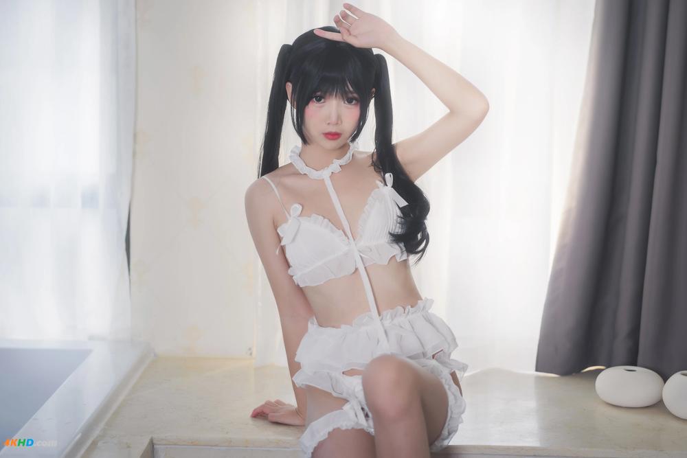 《面饼仙儿 No.015 脑内少女 白内衣[111MB-17photos]》图集预览