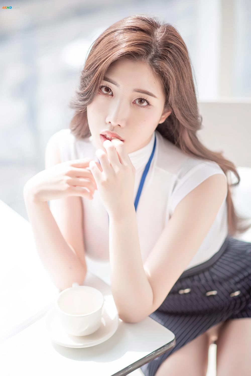 《Yebin (전예빈) – office[315MB-61photos]》图集预览