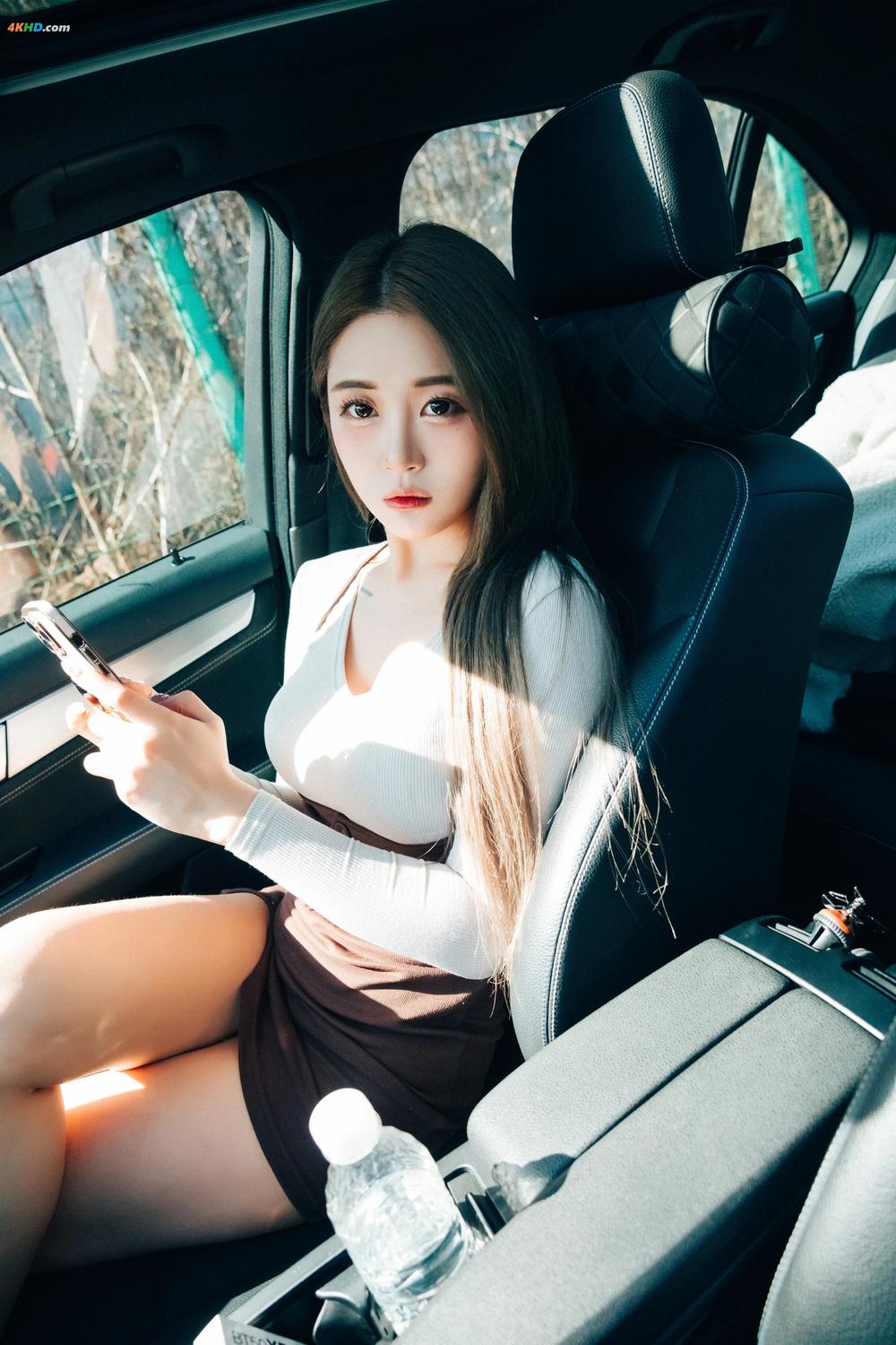 《[Loozy] Bomi (보미) – Girlgroup Yanos (+S.Ver)[1189MB-90photos]》图集预览