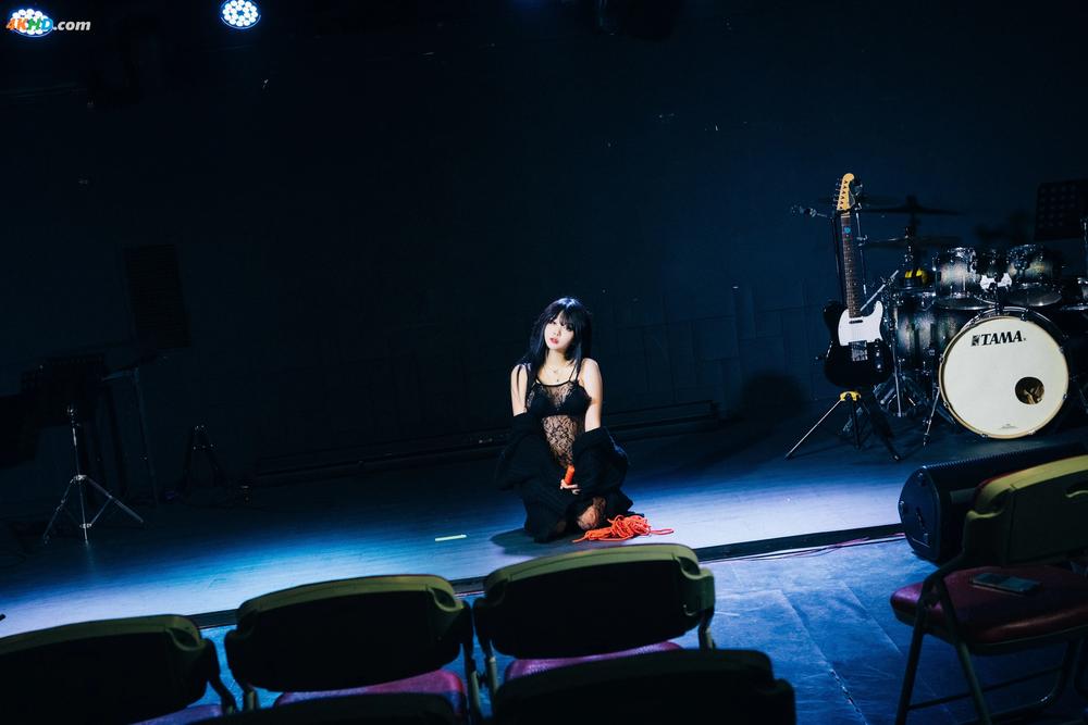 《[Loozy] Zia (지아) – SM Show[1366MB-84photos]》图集预览