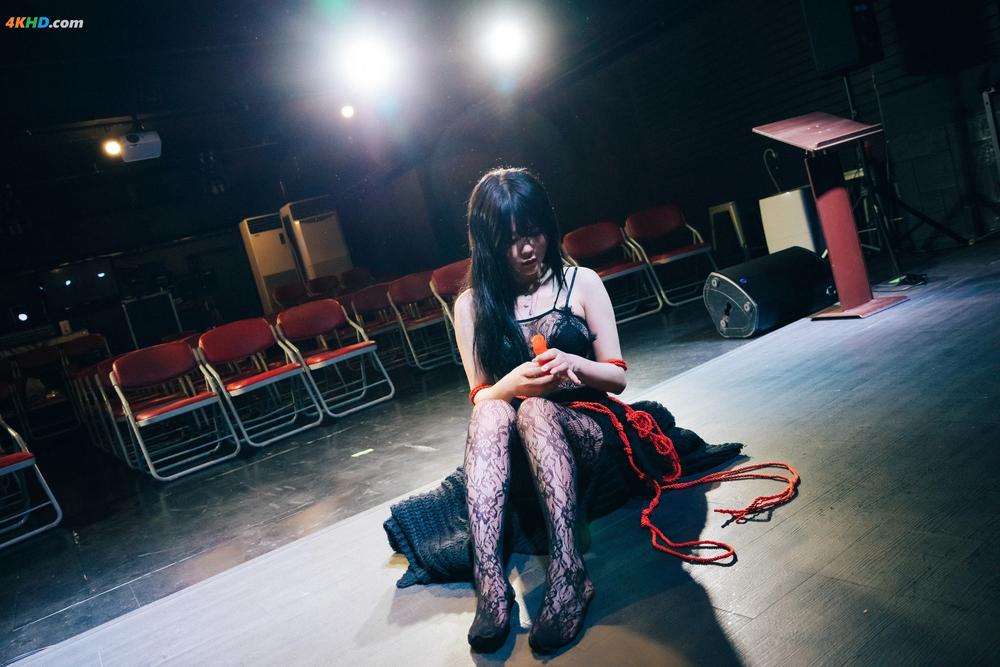 《[Loozy] Zia (지아) – SM Show[1366MB-84photos]》图集预览