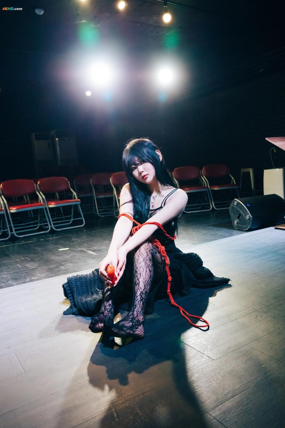 《[Loozy] Zia (지아) – SM Show[1366MB-84photos]》图集预览