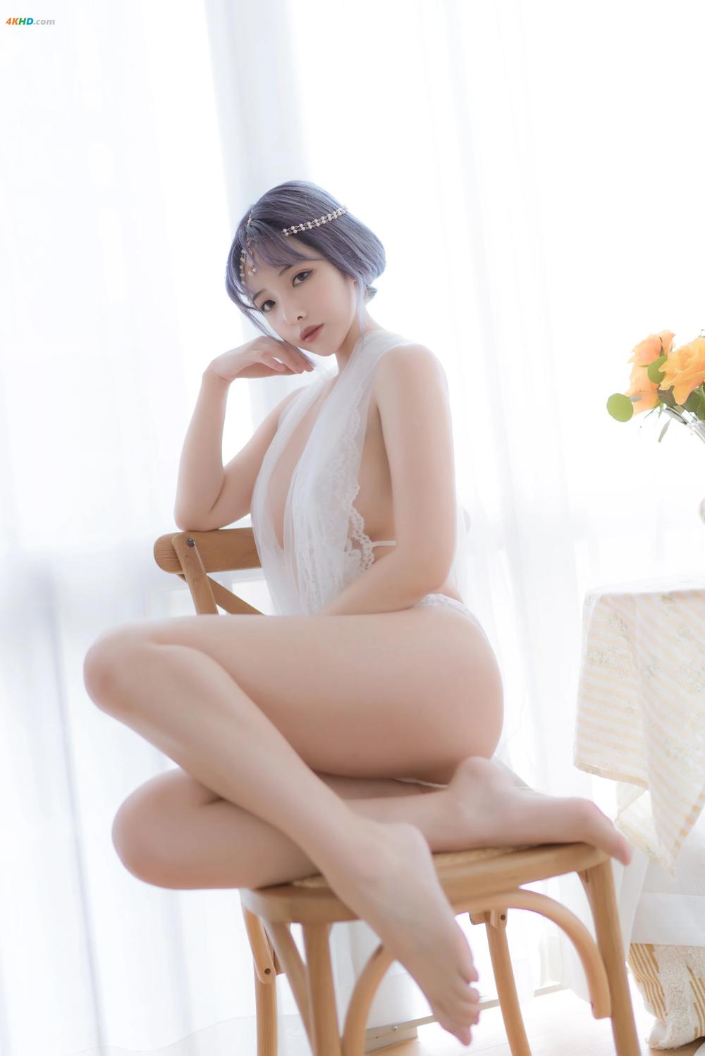 《Coser@雯妹不讲道理 No.084 白色希腊[268MB-36photos]》图集预览