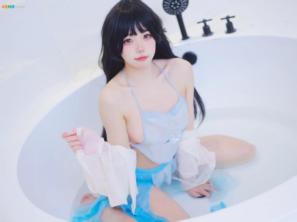 《Coser@黏黏团子兔 – 古风情趣三套[59MB-27photos]》图集预览