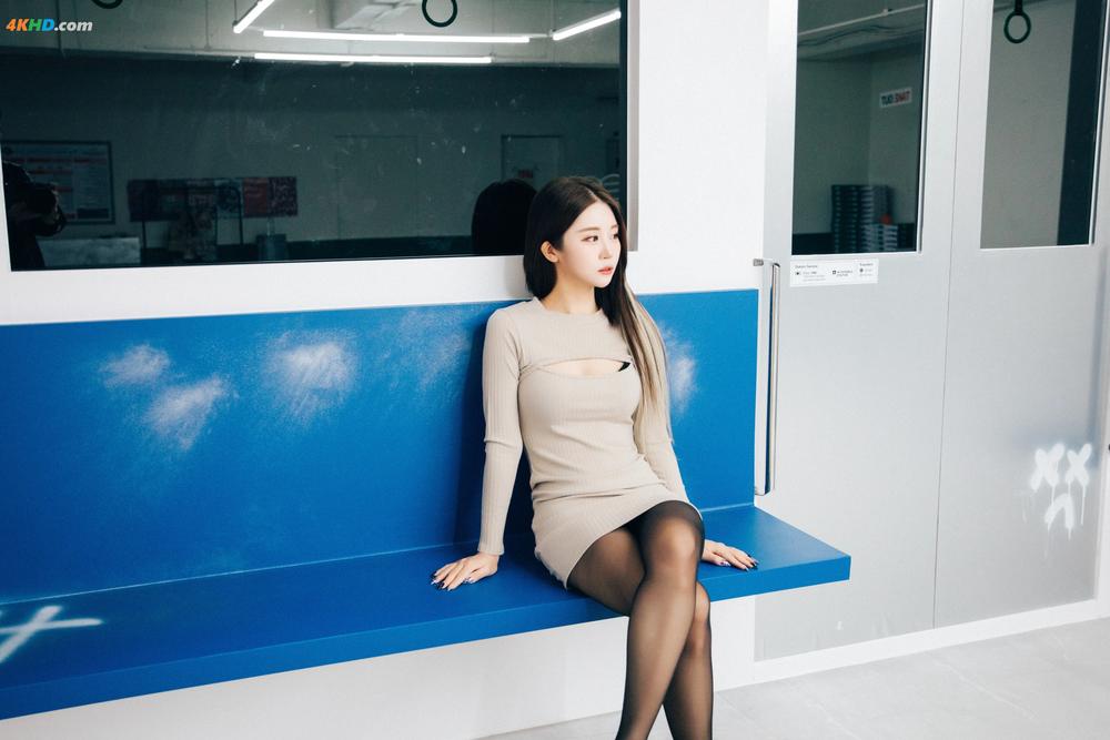 《[Loozy] Bomi (보미) – Bondage Subway[1390MB-100photos]》图集预览