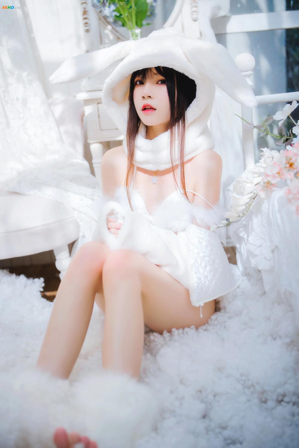 《Coser@桜桃喵 Vol.142 小白兔01+02[801MB-97photos]》图集预览