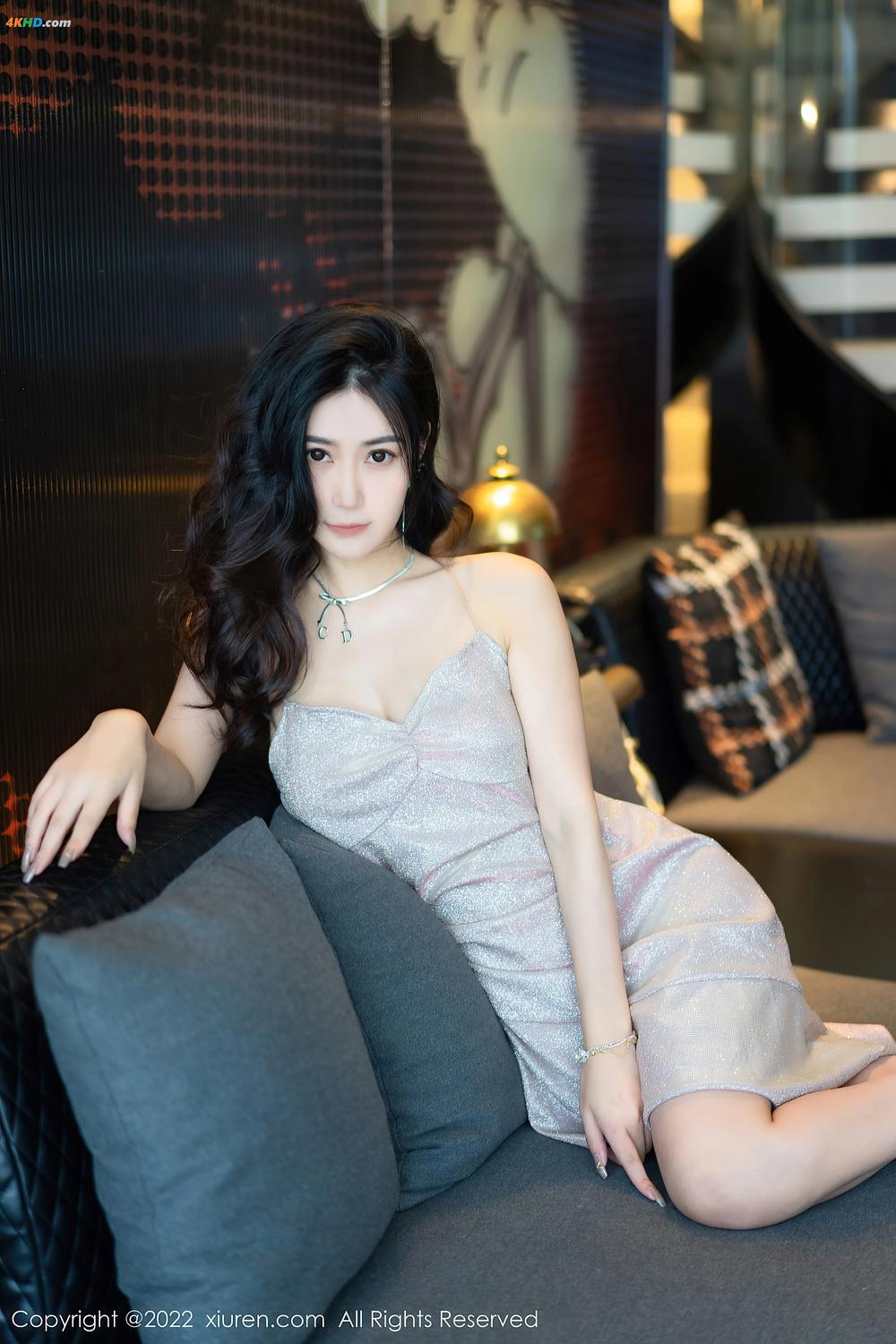 《XIUREN No.5659 laura阿姣[358MB-66photos]》图集预览