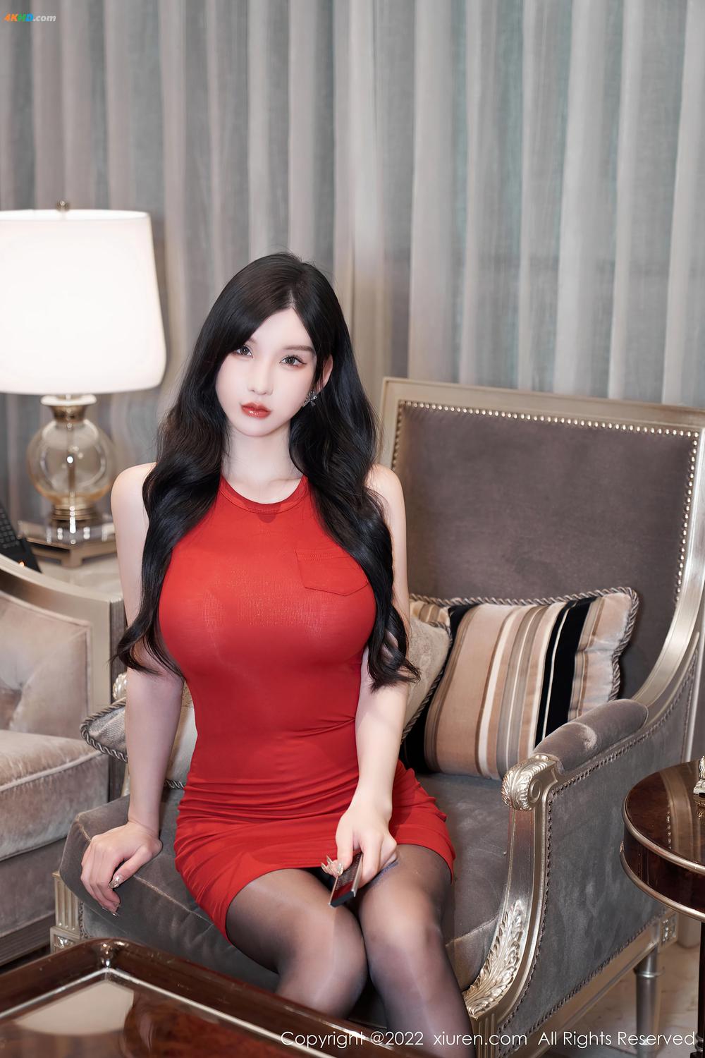 《XIUREN No.5574 Zhou Yuxi (周于希Sally)[424MB-86photos]》图集预览
