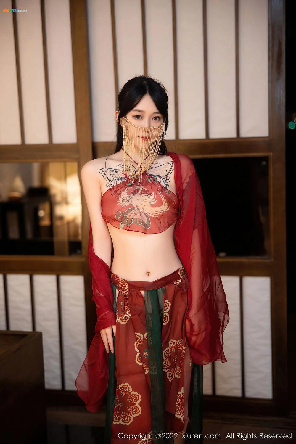 《XIUREN No.5527 奶瓶[347MB-79photos]》图集预览