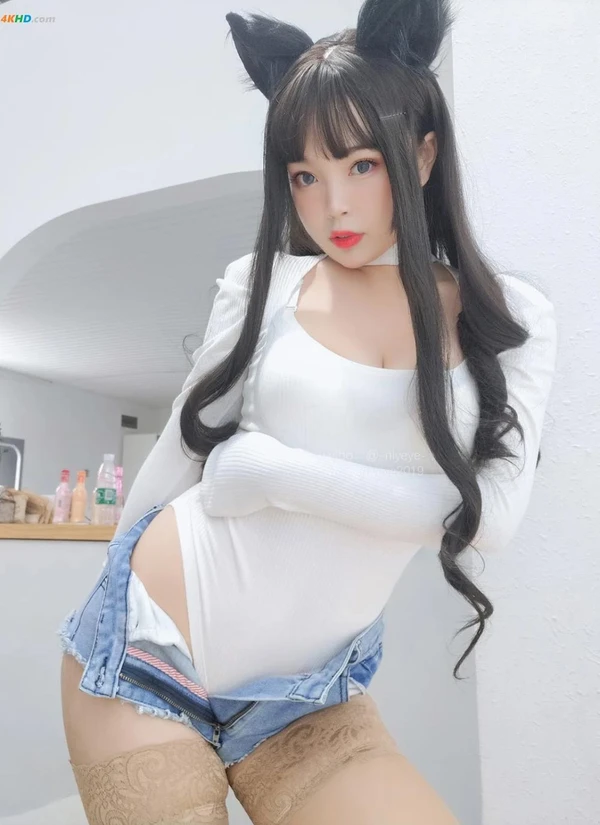 白烨 – 犬系姐姐[1549MB-88photos]