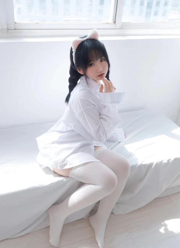 少女秩序 – EXVOL.07 猫猫[107MB-29photos]