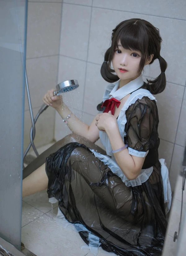 羽天shine – 黑色女仆[197MB-36photos]