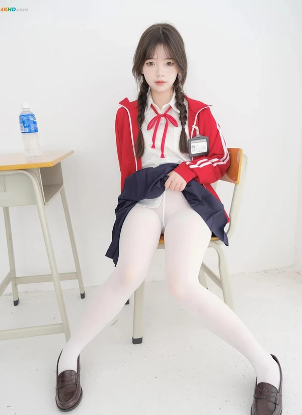 [紧急企划] 内部 奶昔 – 学生妹[1127MB-60photos]