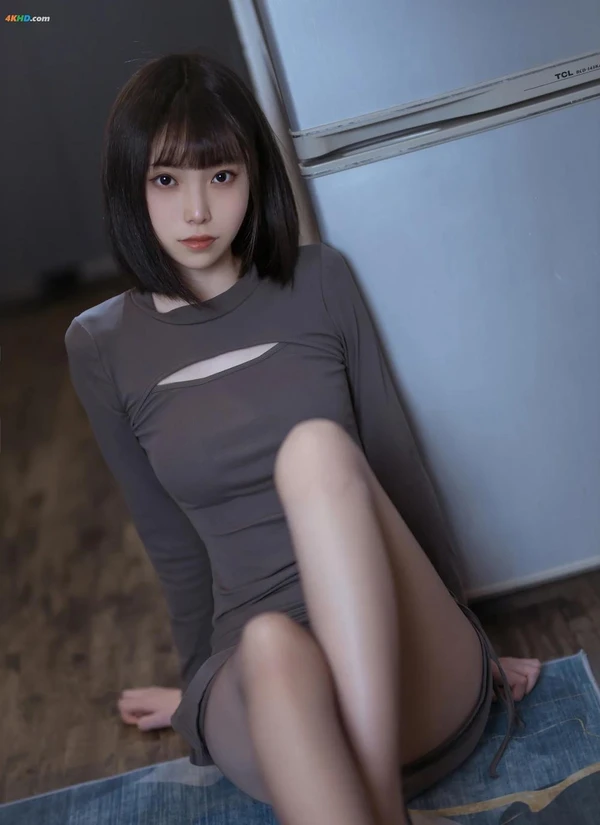 许岚 – 灰裙姐姐[375MB-40photos]