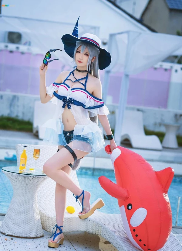 弥音音ww – 明日方舟 斯卡蒂泳装[233MB-24photos]