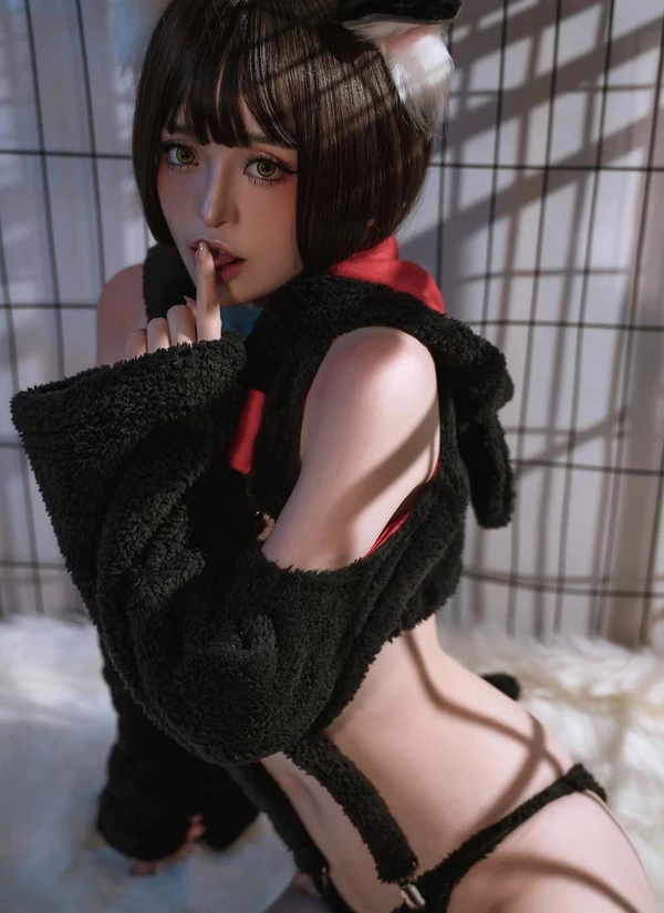 Nekokoyoshi 爆机少女喵小吉 – 猫娘(61MB)(51photos)