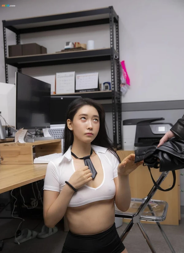 [BUNNY] Lee Ha Kim – A lady in the office S.4 – part 01 Weakness[457MB-33photos]