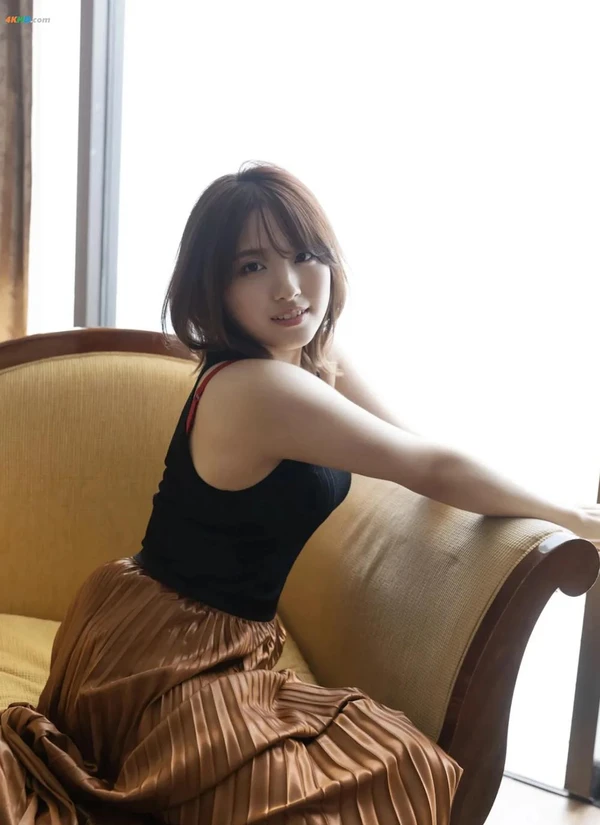 大和田南那 スイートルームでふたりっきり[17MB-21photos]
