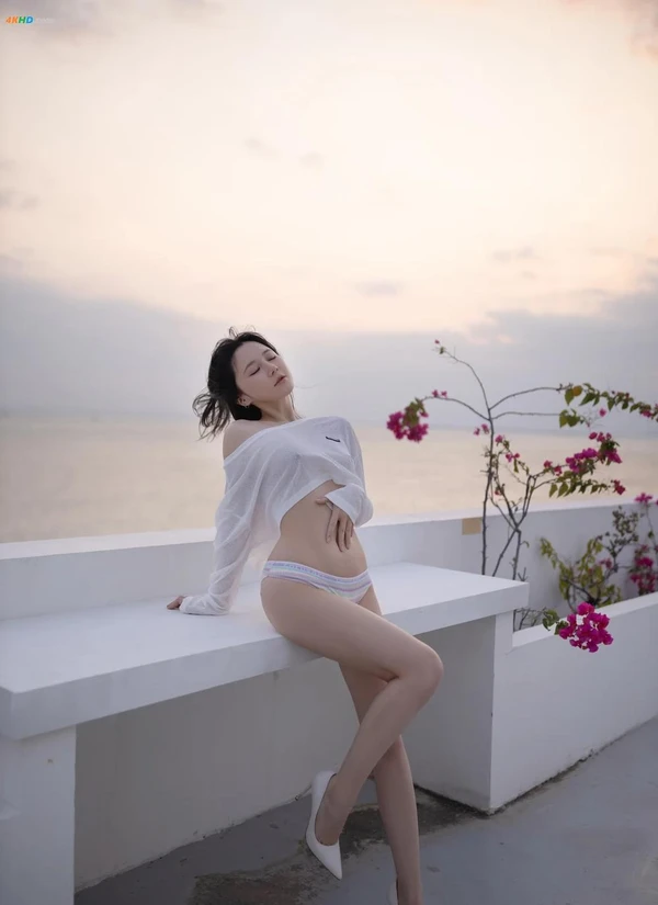 鱼子酱Fish – 内部私购未上架《白の梦》写真[842MB-106photos]