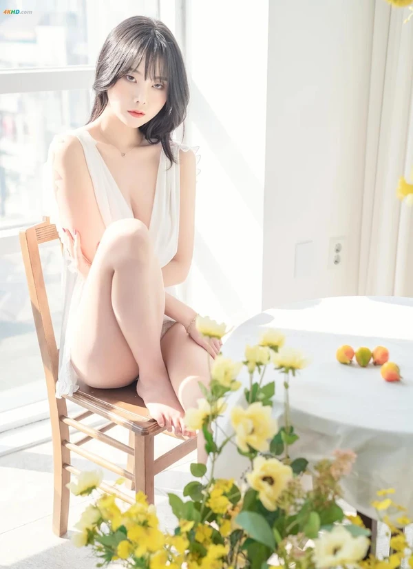 [Patreon] Yuna – 2022_03 Flowers[92MB-26photos]