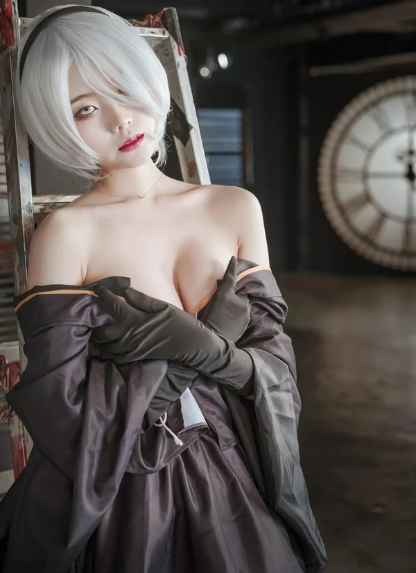 Yuna NO.13 – Cosplay Vol.04 KDA Akali & Nier Automata 2B[117MB-31photos]